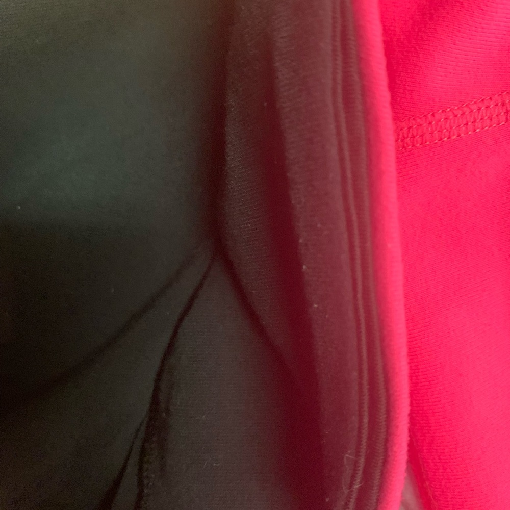 Lululemon Reversible Crop - Picture 9 of 13